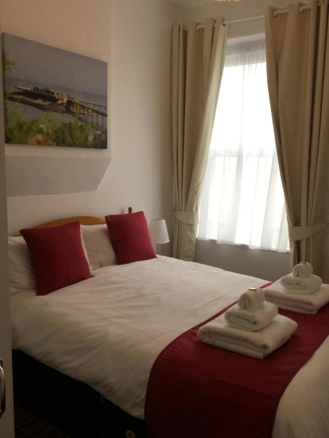 Fernville Guest House เวสตัน-ซูเปอร์-แมร์ ภายนอก รูปภาพ