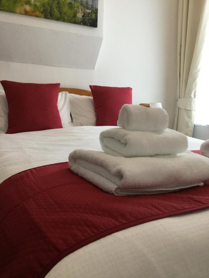 Fernville Guest House เวสตัน-ซูเปอร์-แมร์ ภายนอก รูปภาพ