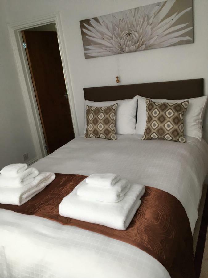Fernville Guest House เวสตัน-ซูเปอร์-แมร์ ภายนอก รูปภาพ